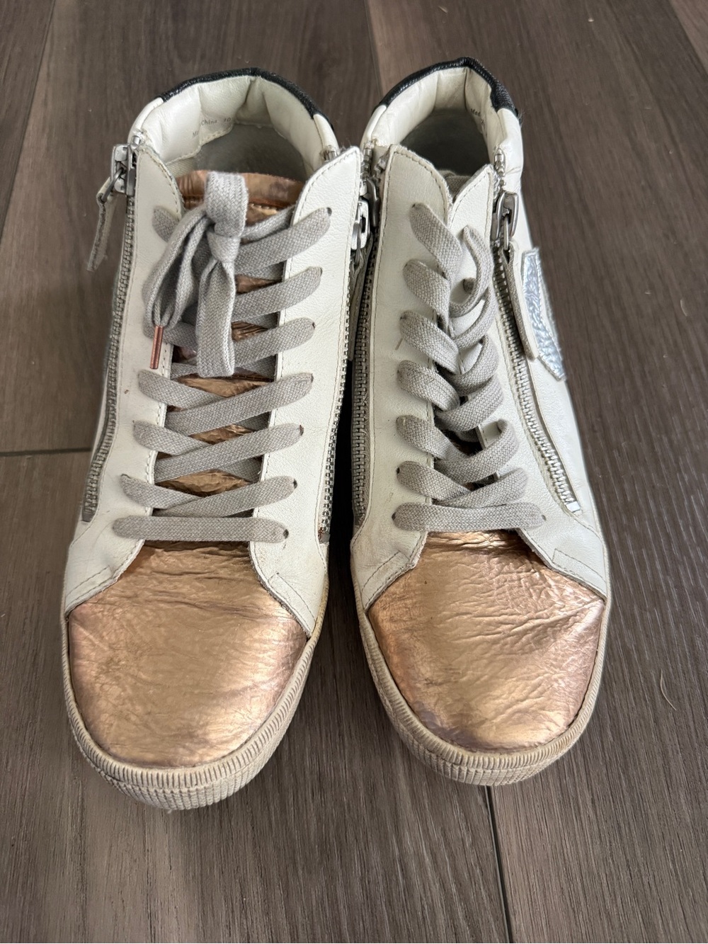 Dolce Vita Women’s Metallic Rose Gold Toe High-Top Sneakers - size 10
